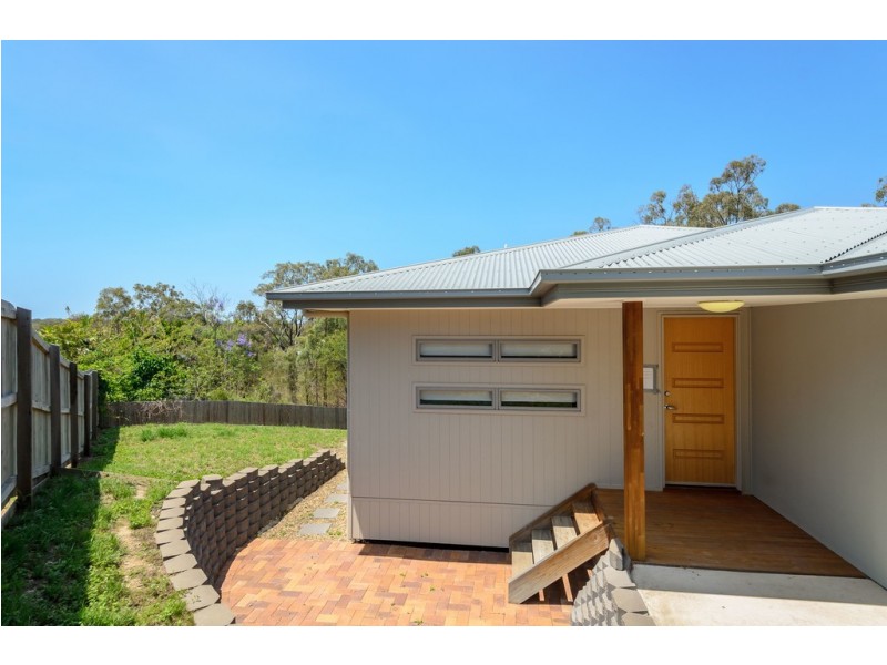 18 Panorama Court, Glen Eden QLD 4680