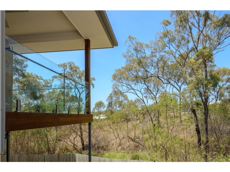 18 Panorama Court, Glen Eden QLD 4680