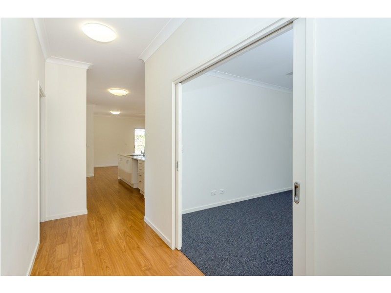 18 Panorama Court, Glen Eden QLD 4680