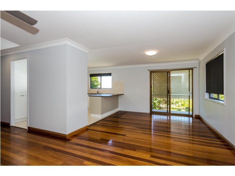 13 Holland St, West Gladstone QLD 4680