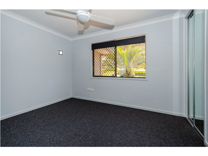 13 Holland St, West Gladstone QLD 4680