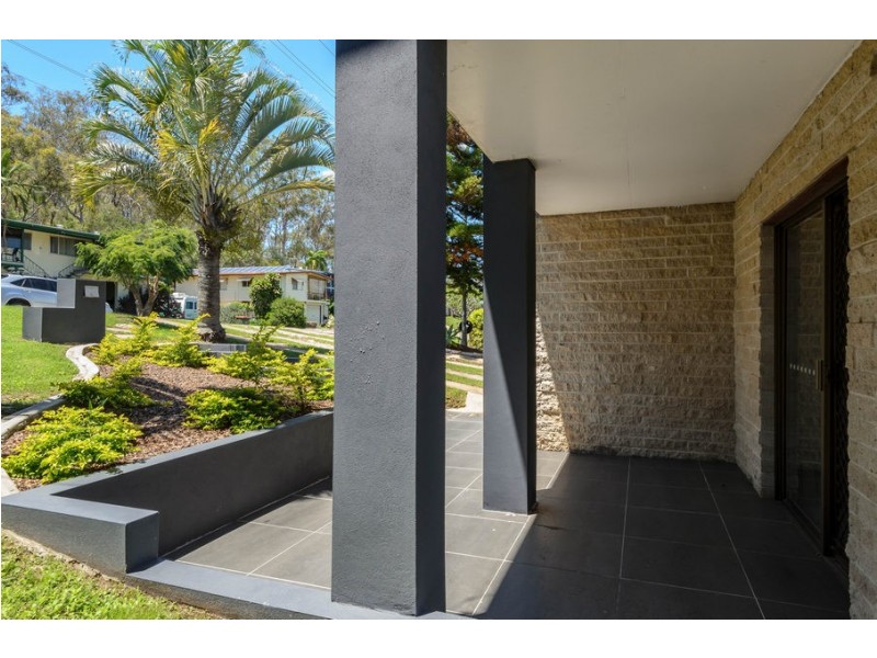 13 Holland St, West Gladstone QLD 4680