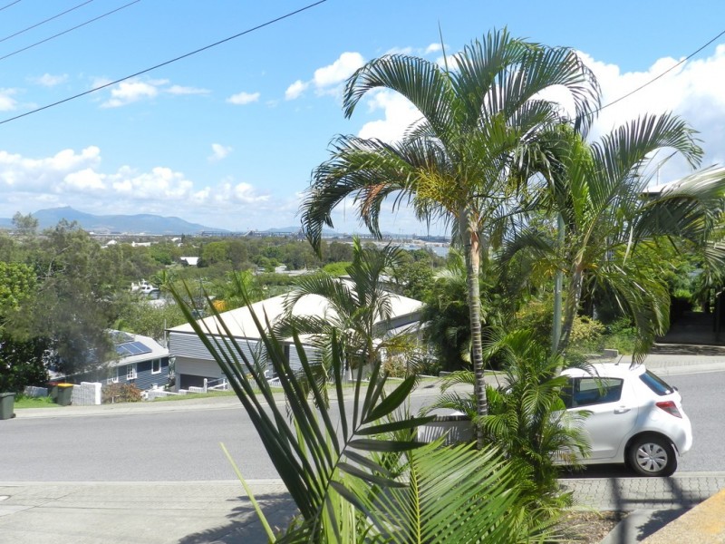 2/9 Lord St, Gladstone QLD 4680
