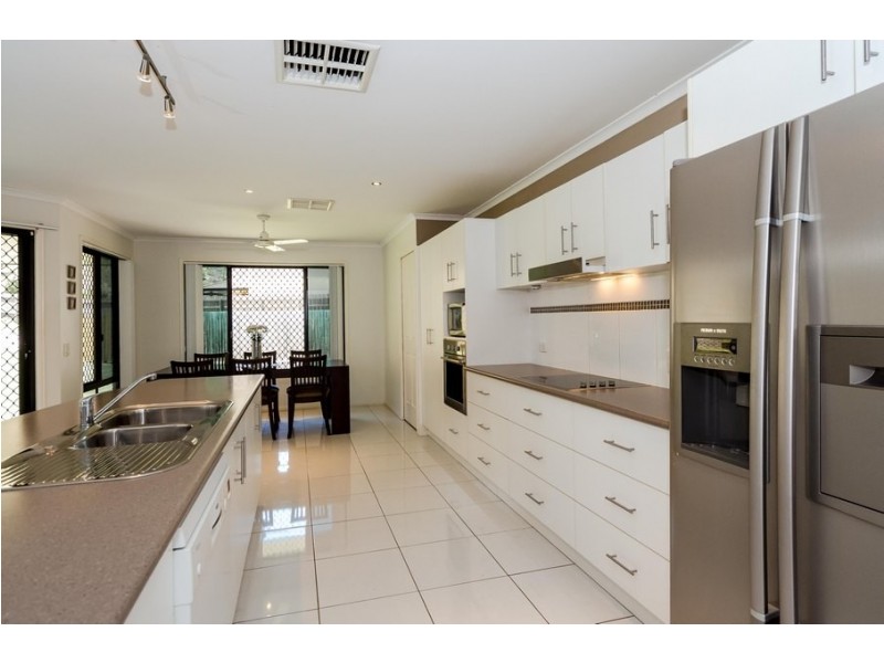 3 SOUTHERN CROSS CLOSE, Telina QLD 4680