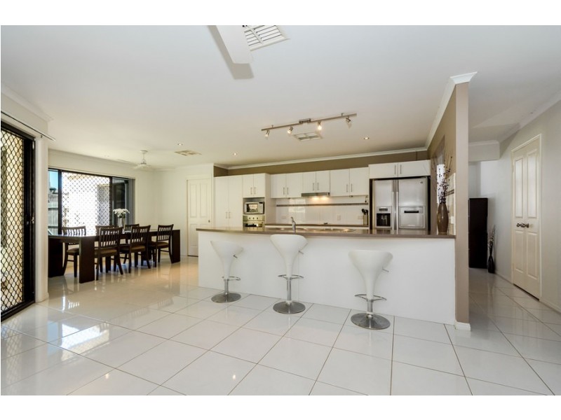 3 SOUTHERN CROSS CLOSE, Telina QLD 4680