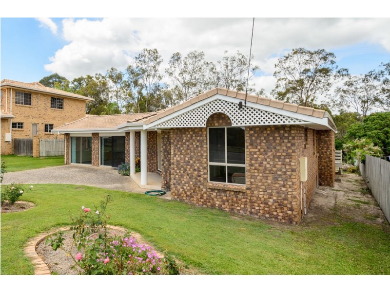 108 J HICKEY AVENUE, Clinton QLD 4680