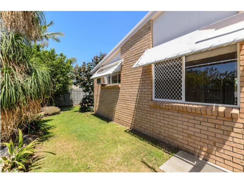 9 Beak Street, New Auckland QLD 4680