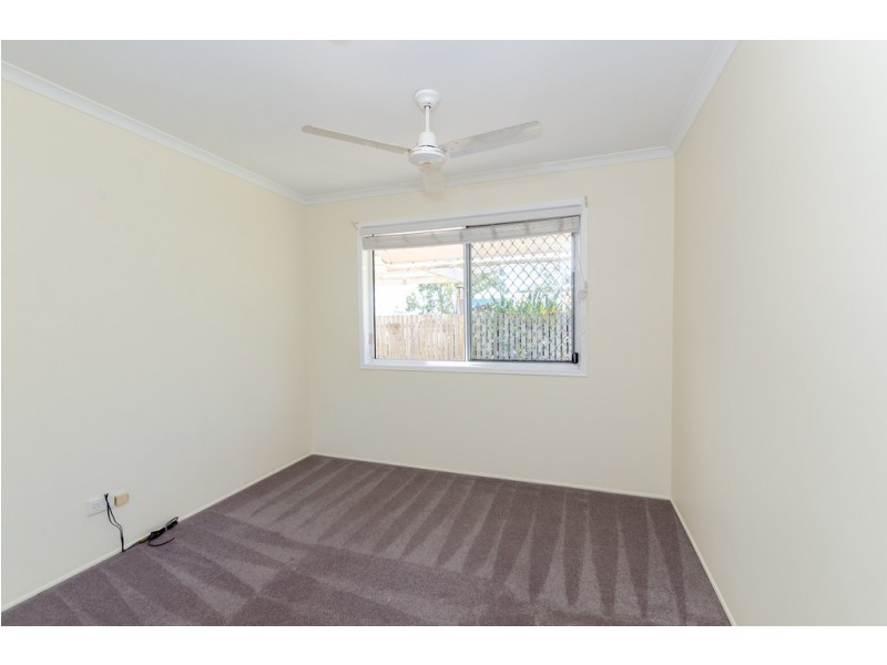 9 Beak Street, New Auckland QLD 4680