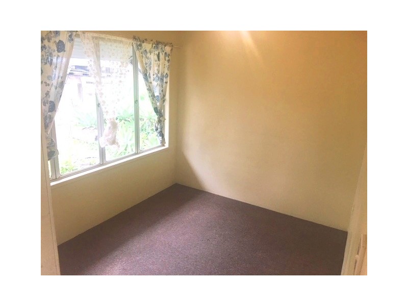 40 Robertson Road, Mount Larcom QLD 4695