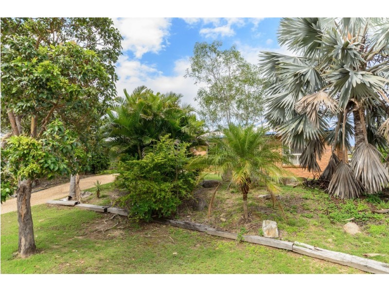 18 Curtis Avenue, Boyne Island QLD 4680