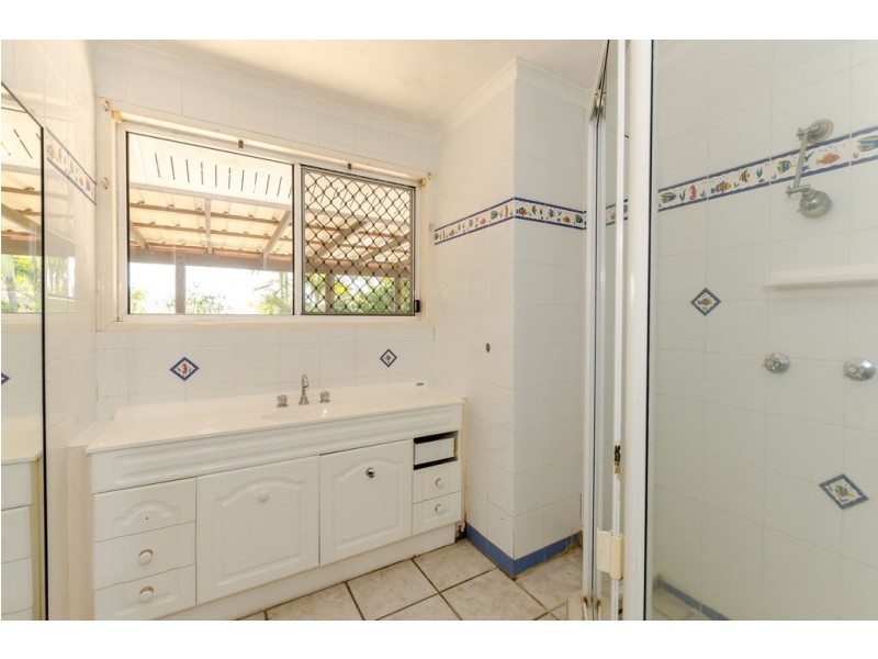 13 MYCUMBENE WAY, Glen Eden QLD 4680