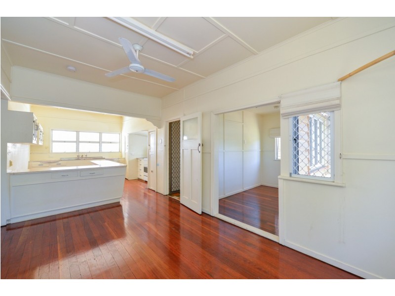 267 AUCKLAND STREET, South Gladstone QLD 4680