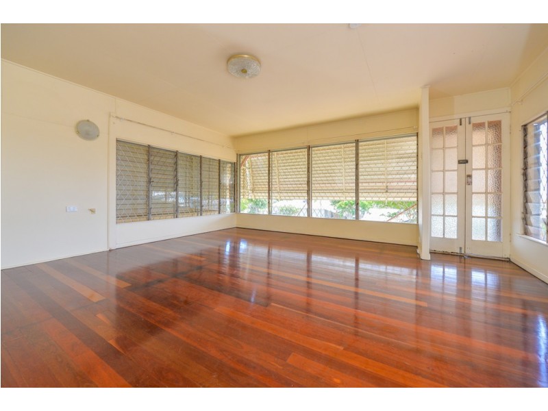 267 AUCKLAND STREET, South Gladstone QLD 4680