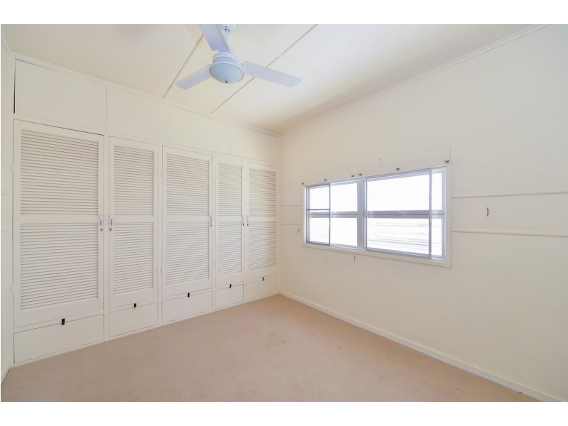 267 AUCKLAND STREET, South Gladstone QLD 4680