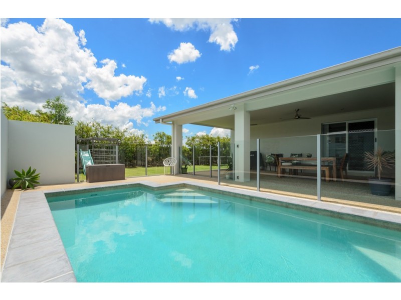 19 BELLBIRD CIRCUIT, New Auckland QLD 4680