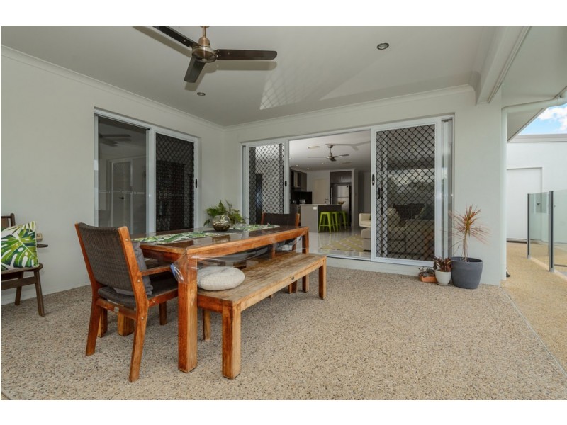 19 BELLBIRD CIRCUIT, New Auckland QLD 4680