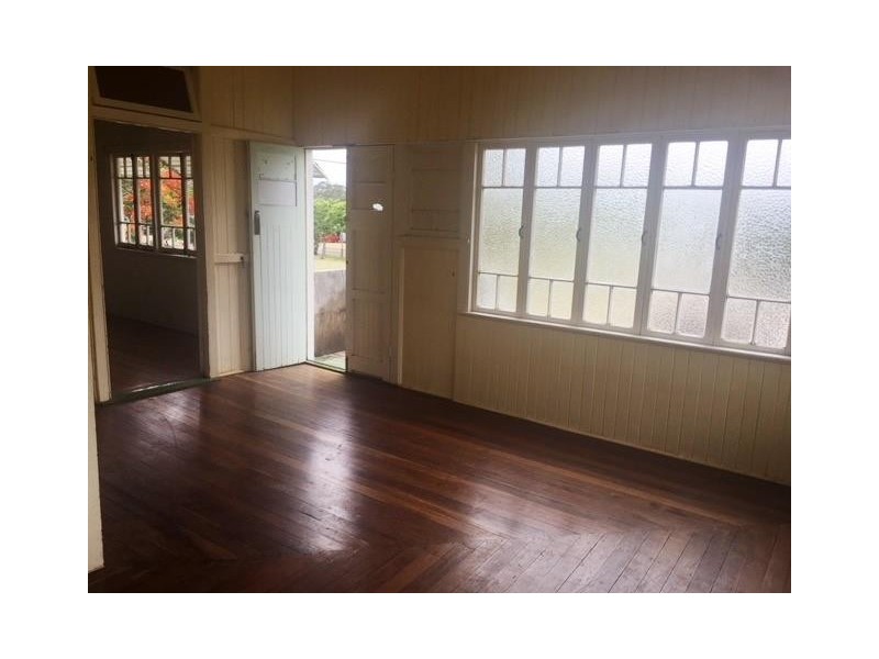 1 SINCLAIR STREET, Ambrose QLD 4695