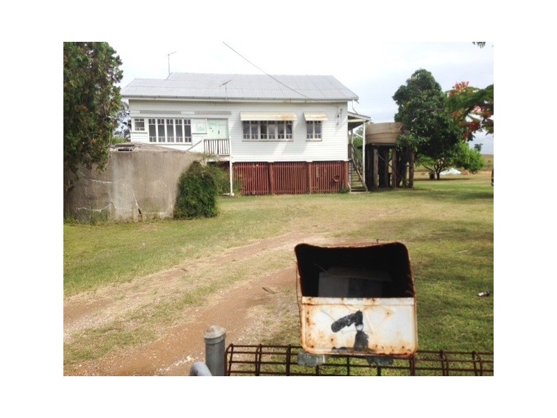 1 SINCLAIR STREET, Ambrose QLD 4695