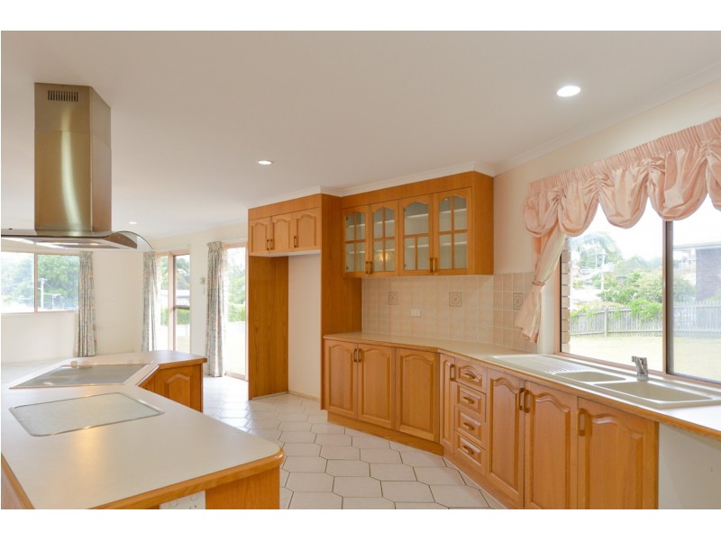 53 DIXON DRIVE, Telina QLD 4680