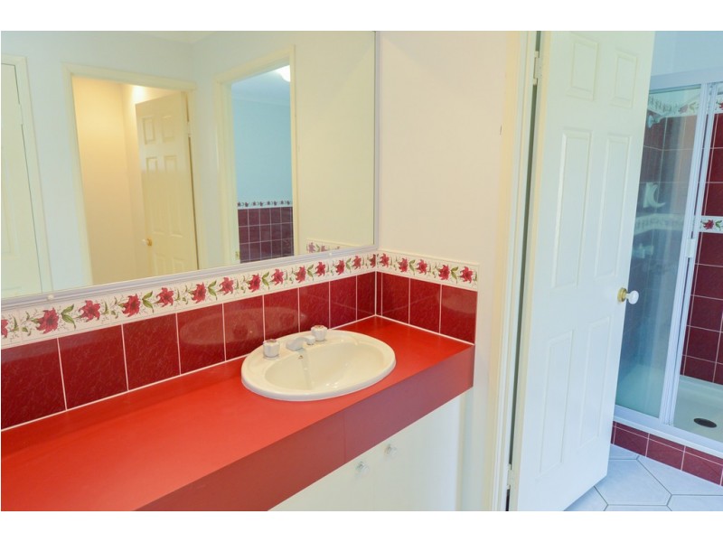 53 DIXON DRIVE, Telina QLD 4680