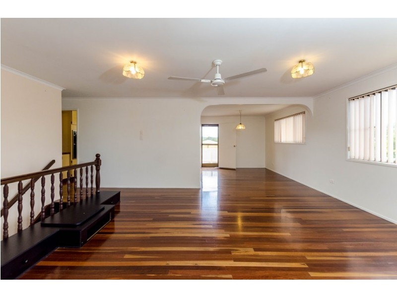 21 GLEN EDEN DRIVE, Glen Eden QLD 4680