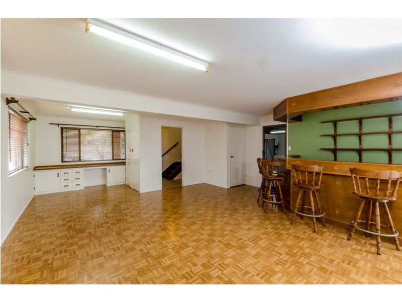 21 GLEN EDEN DRIVE, Glen Eden QLD 4680