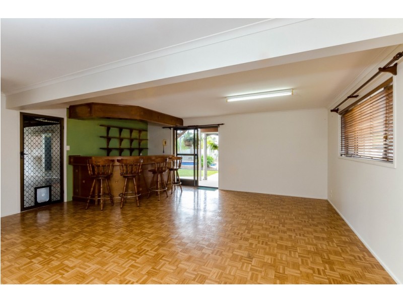 21 GLEN EDEN DRIVE, Glen Eden QLD 4680