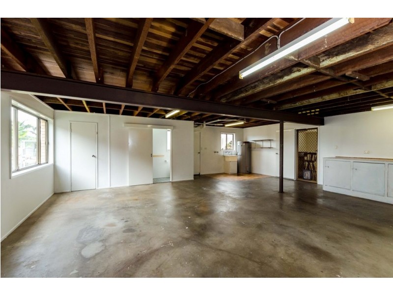 21 GLEN EDEN DRIVE, Glen Eden QLD 4680