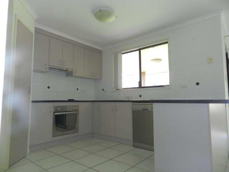 26 Skyline Drive, New Auckland QLD 4680