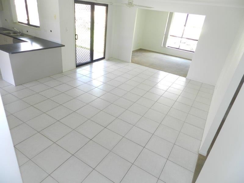 26 Skyline Drive, New Auckland QLD 4680