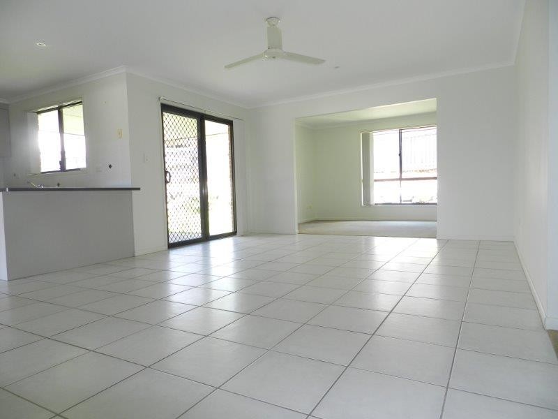 26 Skyline Drive, New Auckland QLD 4680