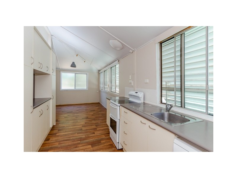 5 EDEN STREET, South Gladstone QLD 4680