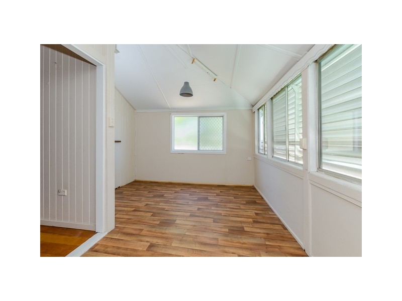 5 EDEN STREET, South Gladstone QLD 4680