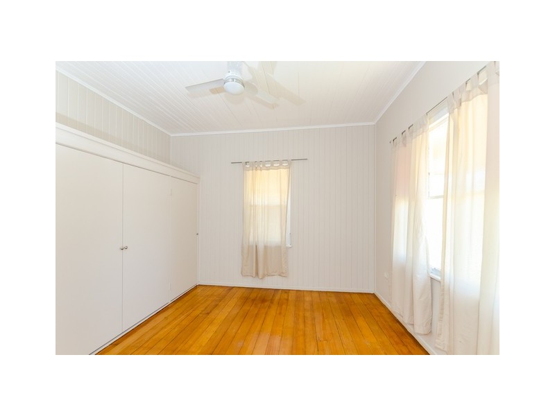 5 EDEN STREET, South Gladstone QLD 4680