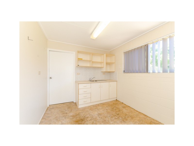 5 EDEN STREET, South Gladstone QLD 4680