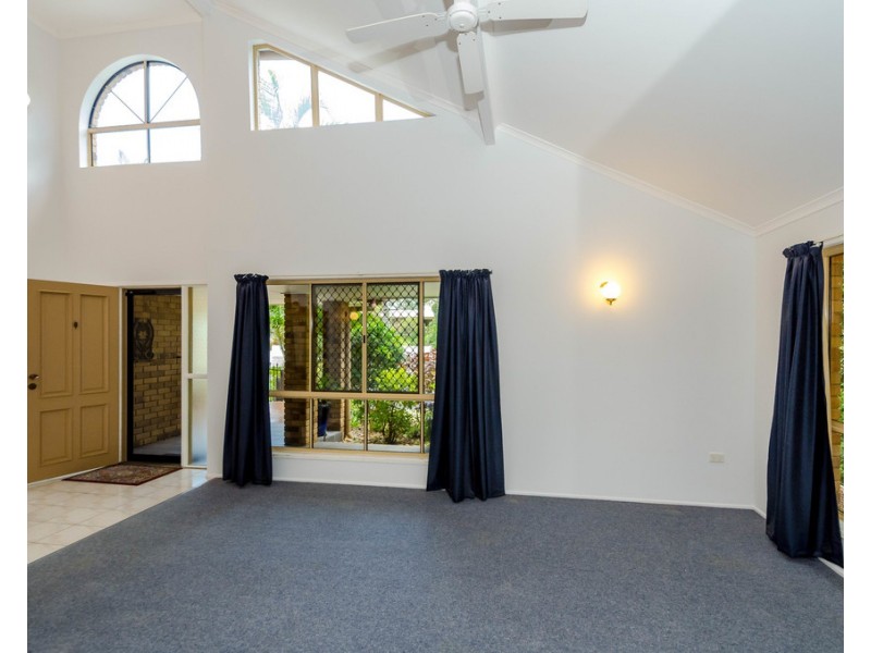 60 Gretel Drive, Clinton QLD 4680