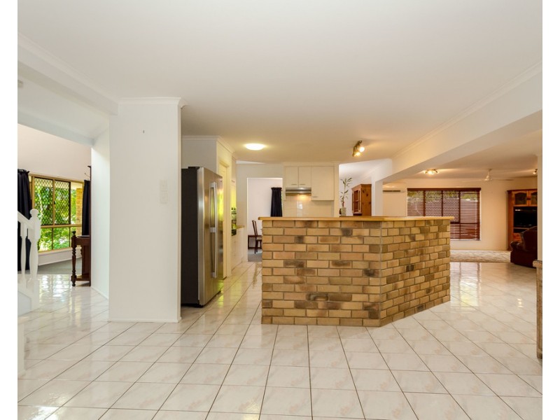 60 Gretel Drive, Clinton QLD 4680