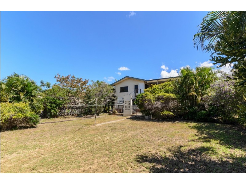8 Mylne Street, West Gladstone QLD 4680