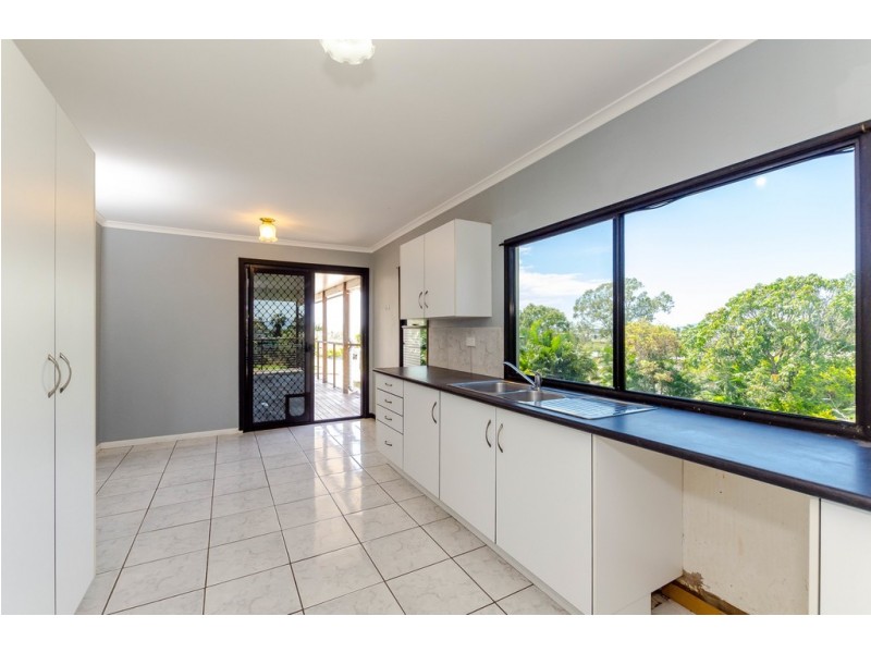 8 Mylne Street, West Gladstone QLD 4680
