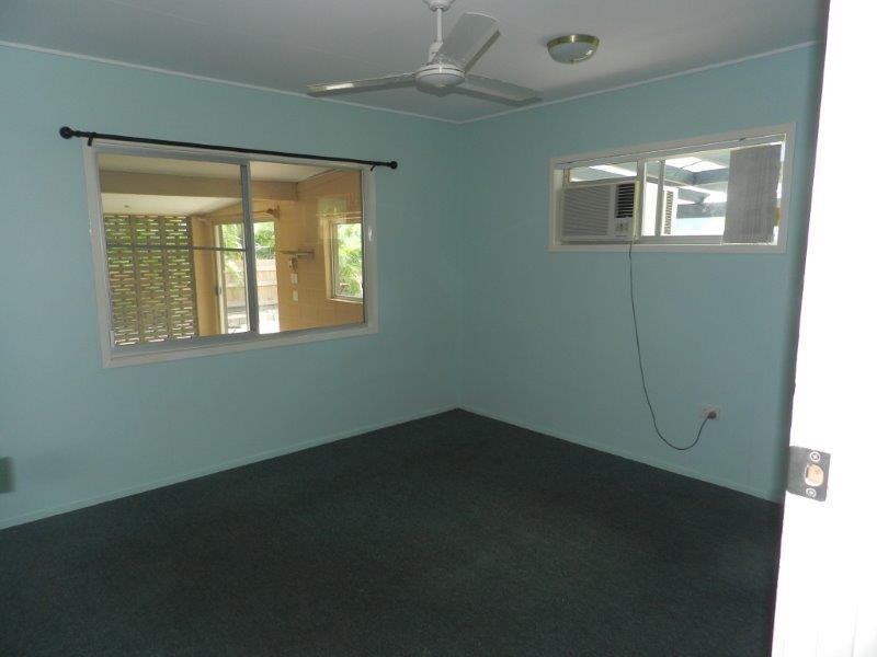 13 McGinlay Street, Clinton QLD 4680
