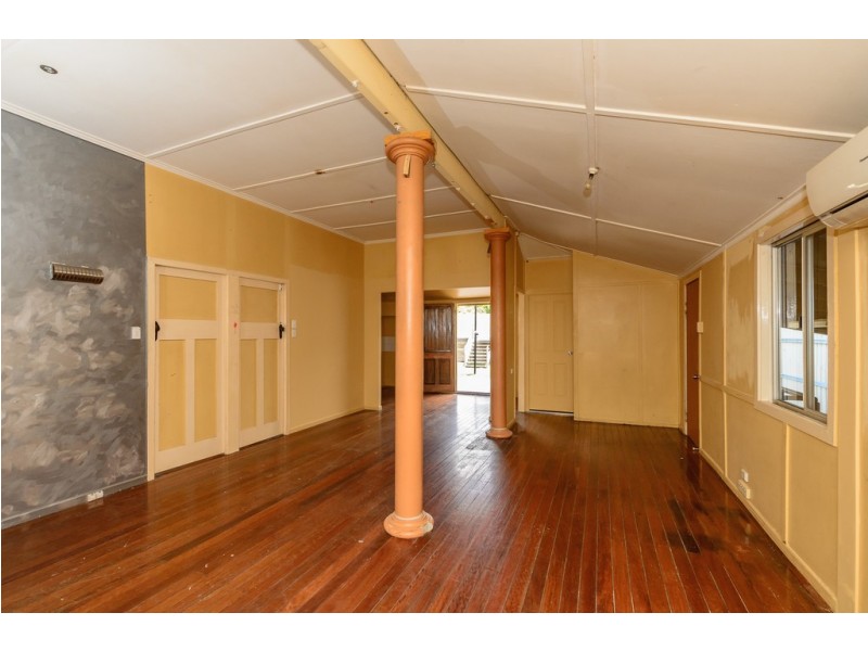 21 Mylne Street, West Gladstone QLD 4680