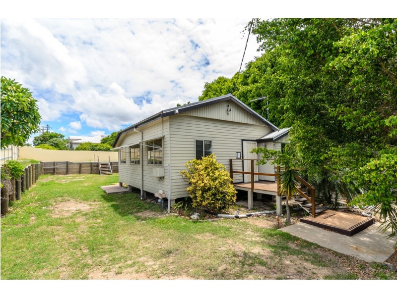 21 Mylne Street, West Gladstone QLD 4680