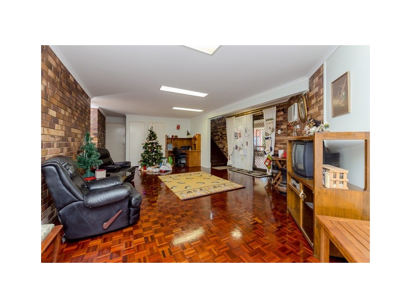 6 ILLAWONG COURT, Glen Eden QLD 4680