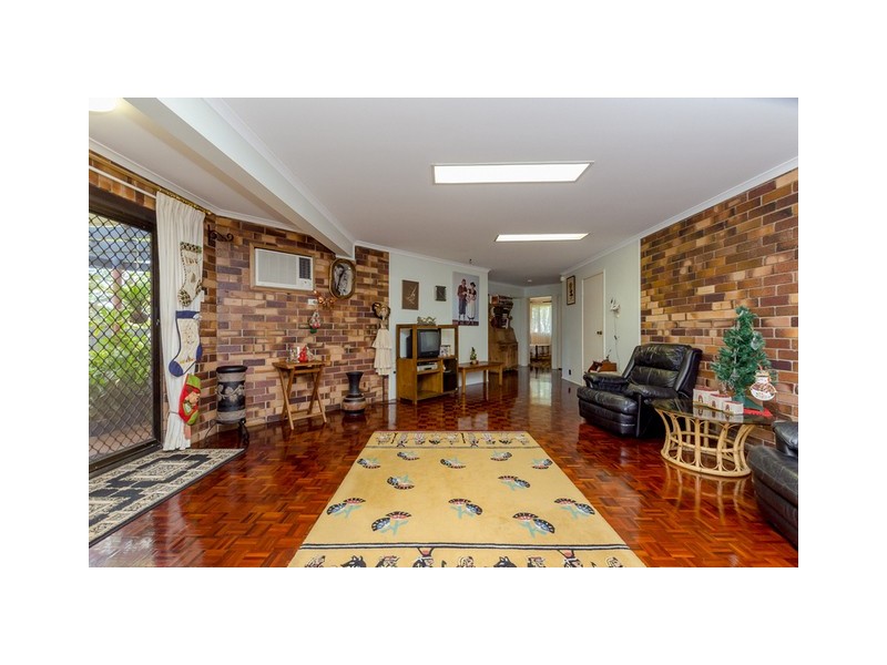 6 ILLAWONG COURT, Glen Eden QLD 4680