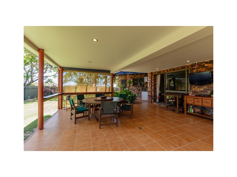 6 ILLAWONG COURT, Glen Eden QLD 4680