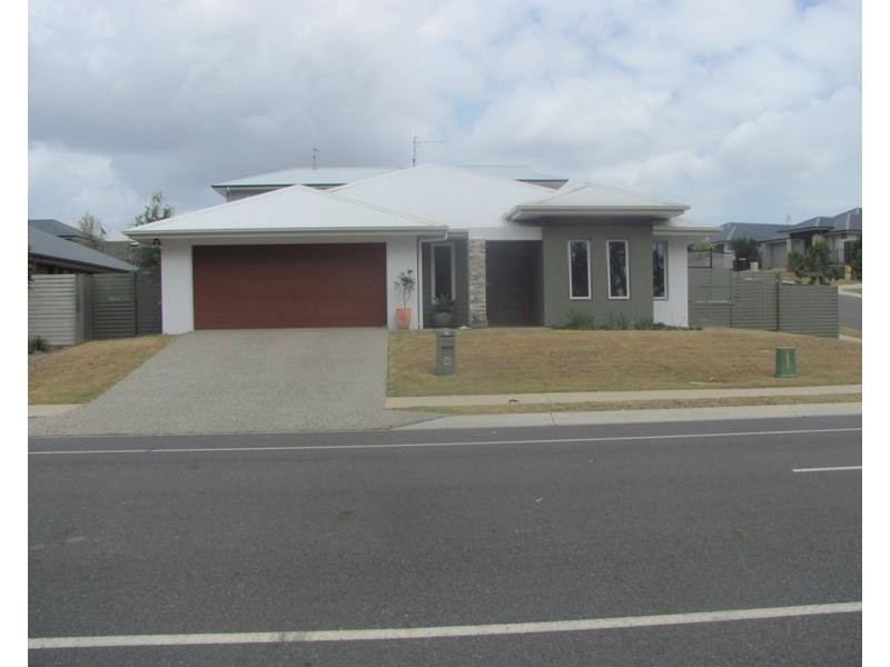 12 Kurwongbah Street, Boyne Island QLD 4680