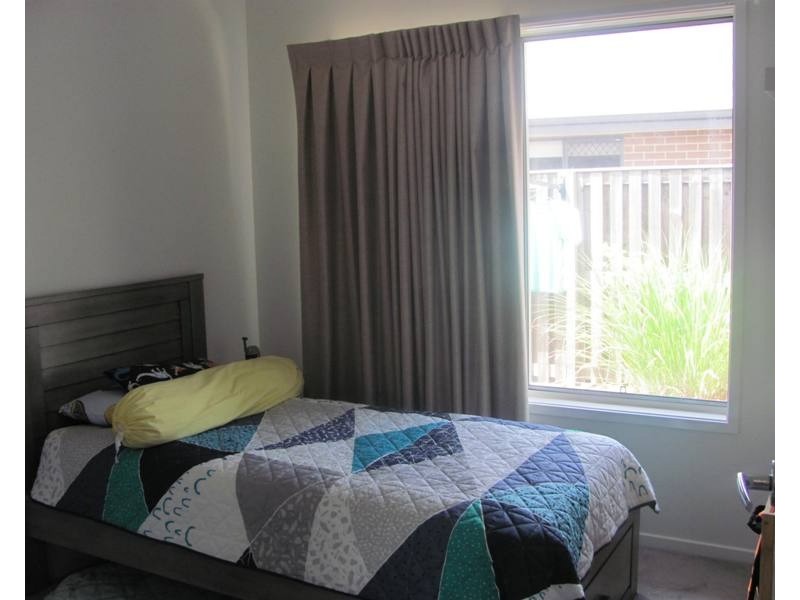 12 Kurwongbah Street, Boyne Island QLD 4680