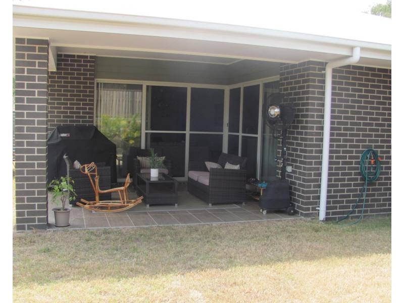 12 Kurwongbah Street, Boyne Island QLD 4680