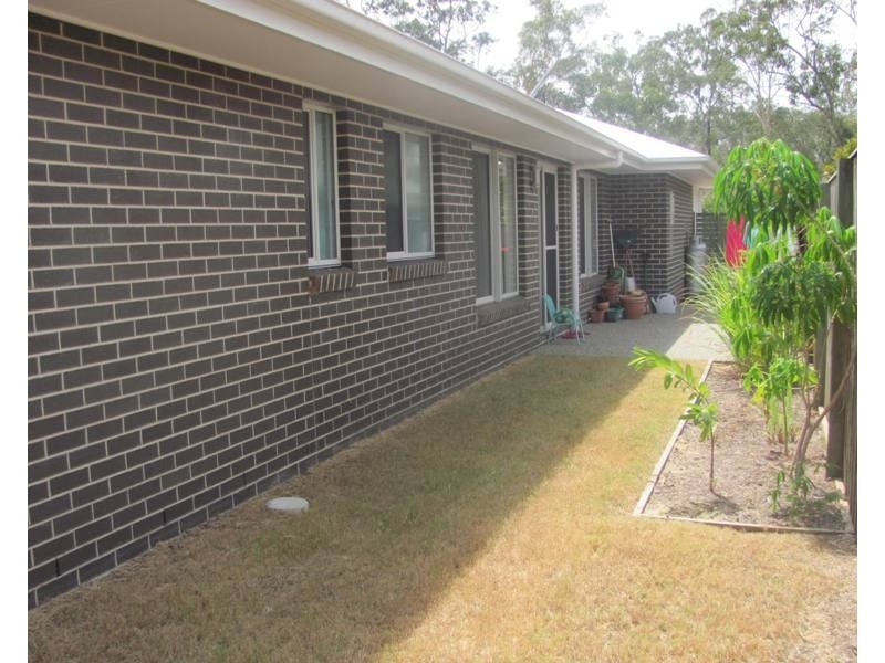 12 Kurwongbah Street, Boyne Island QLD 4680