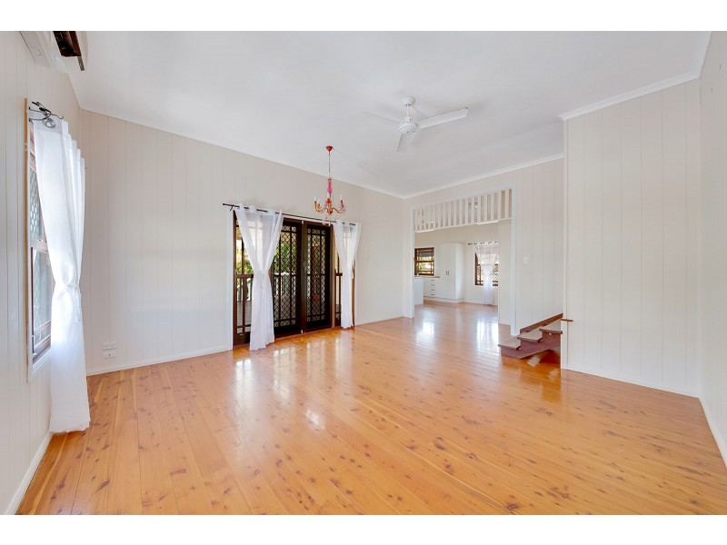 11 CONNOLLY COURT, Telina QLD 4680